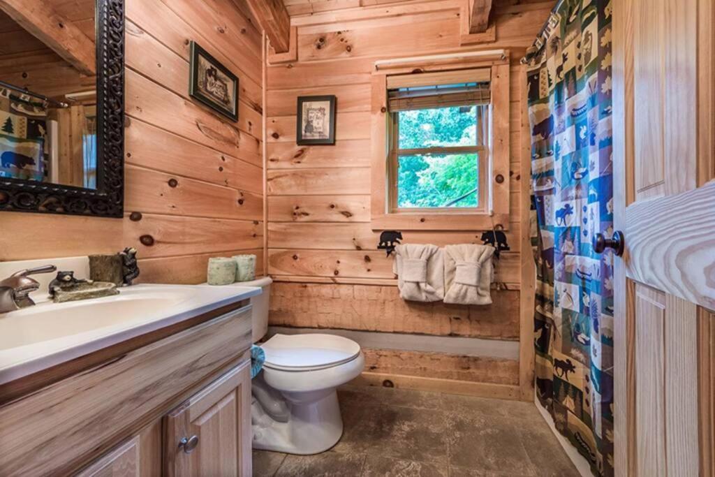 View! Private! Hot Tub,Pool Table,Fireplace,Relax! Sevierville Exterior photo